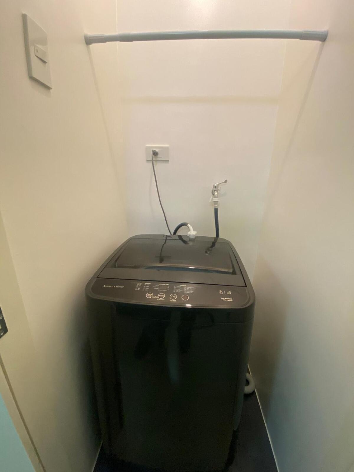 2br Penthouse With Bgc View, Boardgames, Videoke Apartment